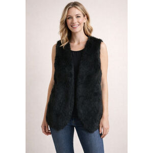 Women's Skies Are Blue Black Faux Fur Vest S